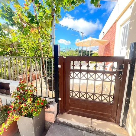 Modern Rhodes Patio House Near Old Town